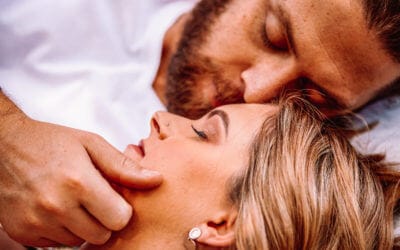 Hugs and kisses: how to pump up the old-fashioned romance in your next couple shoot