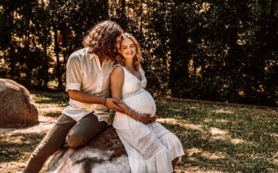 Celebrate the couple at your next pregnancy photoshoot